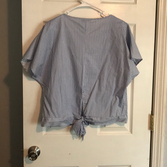 Top - Picture 2 of 2